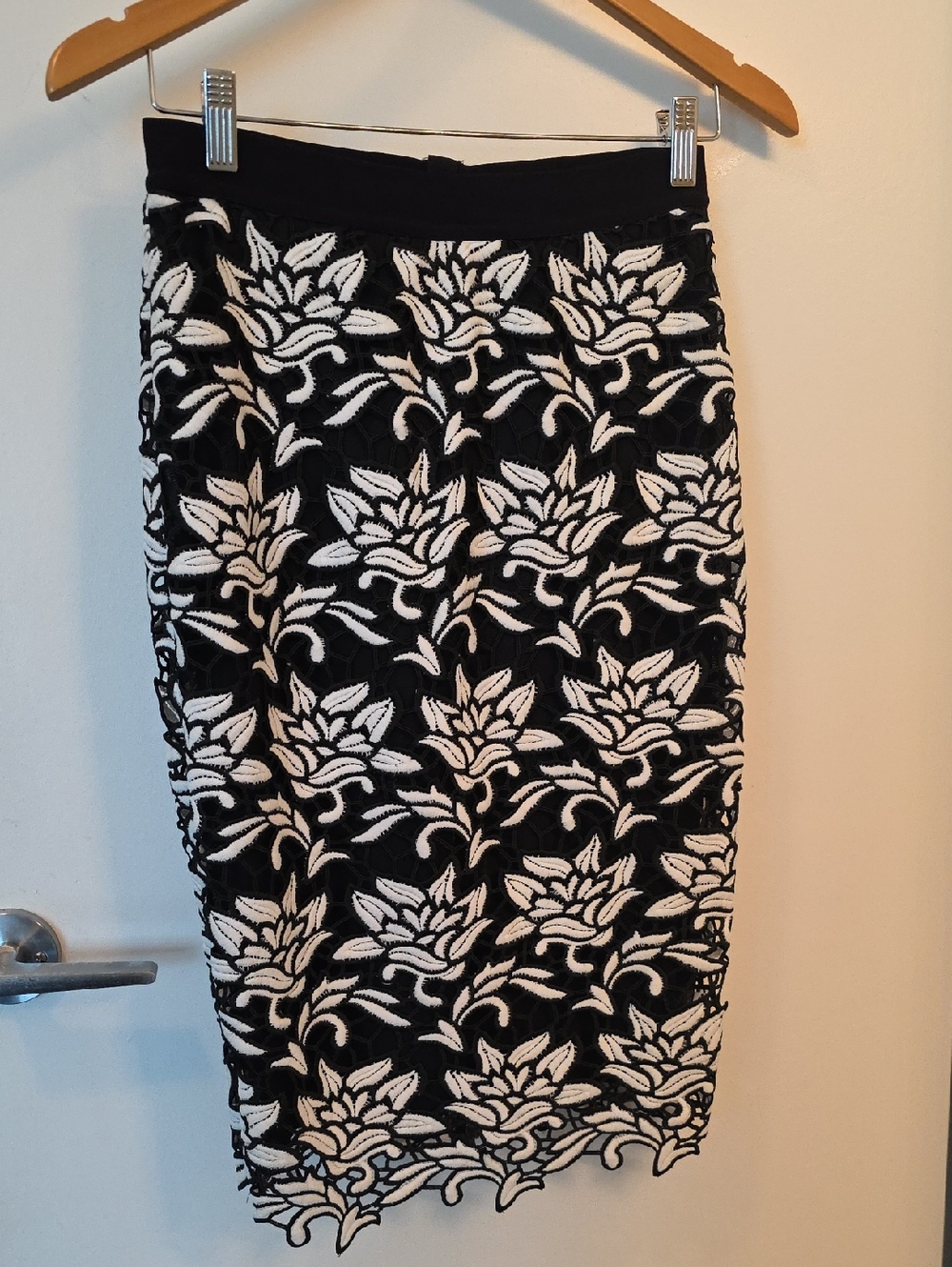 BCBGMaxAzria Black and White Floral Lace Pencil Skirt